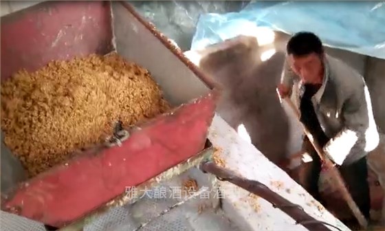 2-選擇一款烤酒設(shè)備，在家也能釀出美味高粱酒2