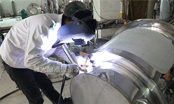 別嫌釀酒新設(shè)備貴！不是任何材質(zhì)都能用來當(dāng)釀酒新設(shè)備 2