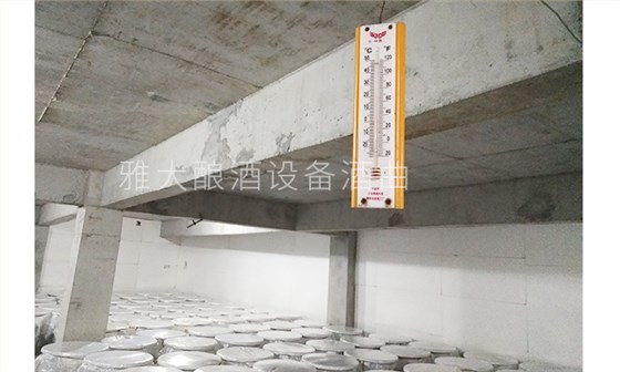10-夏季用酒廠(chǎng)釀酒設(shè)備液態(tài)發(fā)酵，除3大基礎(chǔ)工作外的6個(gè)細(xì)節(jié)：發(fā)酵溫度