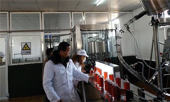 用酒廠釀酒設備做酒可辦理食品生產(chǎn)加工小作坊許可證嗎？6