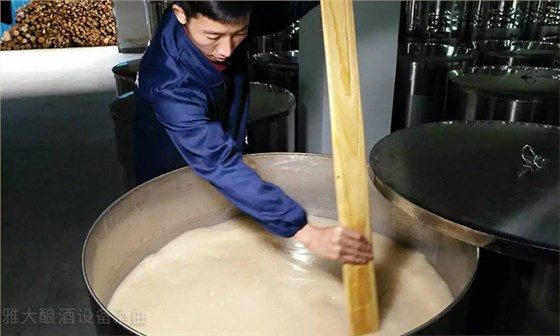 用釀白酒設備做酒的我們，白酒分類知識一定要知道03