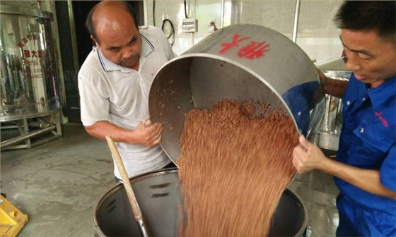 大手筆！雅大電加熱釀酒設備廠準備2萬斤高粱等您來實操釀酒-02