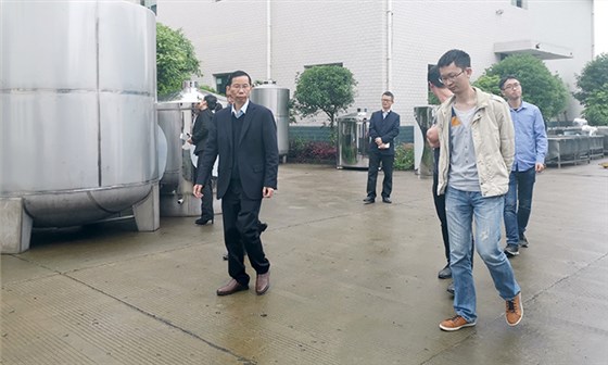 參觀雅大釀酒設備生產車間