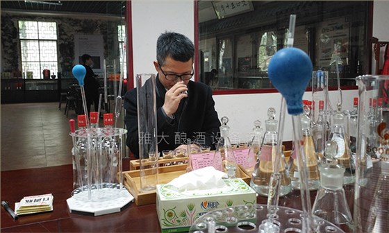 通過色澤、口感等綜合評價