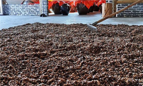 走進(jìn)小型釀酒設(shè)備200型酒廠，應(yīng)天時，釀春酒！ 3