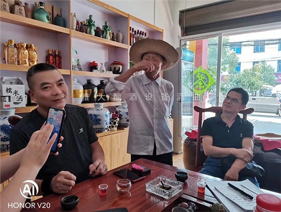 夏季用不銹鋼釀酒設(shè)備做酒，這3大白酒市場一定要把握??！1