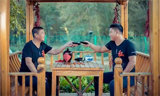 中年男人喝白酒要注意啥？用燒酒設(shè)備做酒的老師傅告訴您答案5