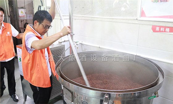 上甑要平，見(jiàn)汽壓汽