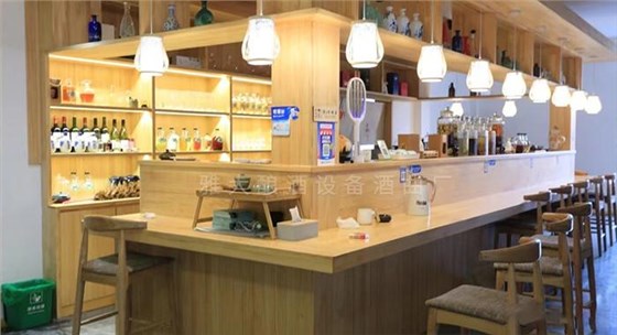 引進雅大做酒設(shè)備打造DIY釀酒項目