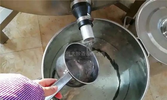 掐頭去尾、把握火候、量質(zhì)摘酒