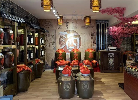 開(kāi)一家烤酒設(shè)備酒坊