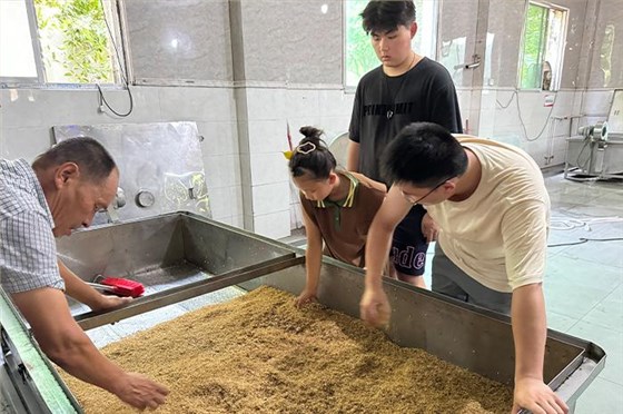 在家開(kāi)酒坊是個(gè)好項(xiàng)目