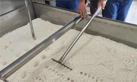 臘八過(guò)后，小型酒坊如何備戰(zhàn)春節(jié)縣鄉(xiāng)市場(chǎng) 3