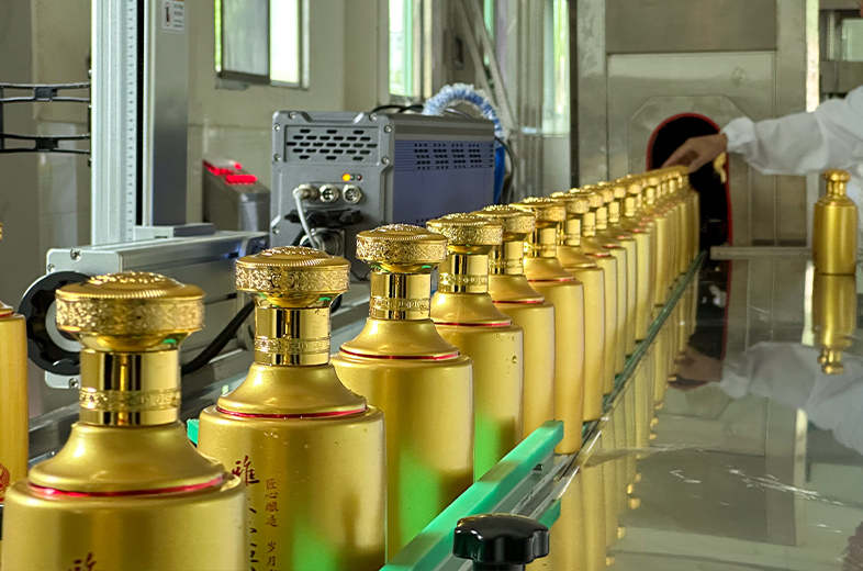 酒瓶灌裝生產(chǎn)線(xiàn)