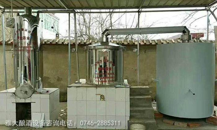 用烤酒設(shè)備在農(nóng)村開(kāi)釀酒作坊,這5大散酒市場(chǎng)你重視過(guò)嗎1