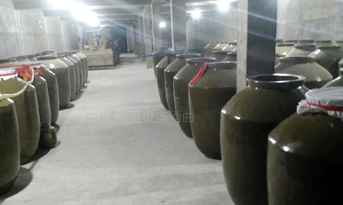 用大型釀酒設(shè)備創(chuàng)業(yè)1年，申泉酒業(yè)成功拿到酒類食品生產(chǎn)許可證-10