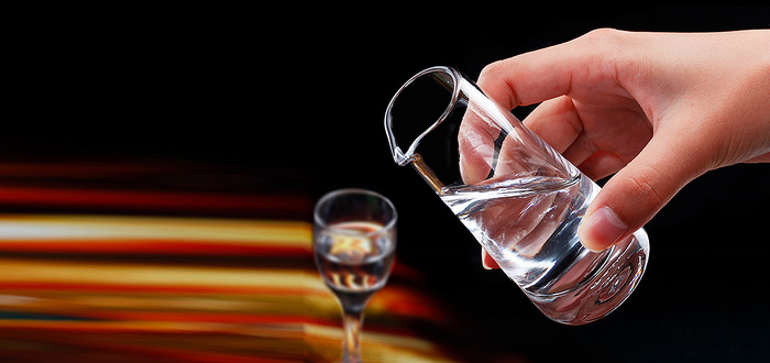 您的糧食釀酒設(shè)備做的白酒經(jīng)得起檢測嗎？白酒固形物會超標(biāo)嗎？-01白酒