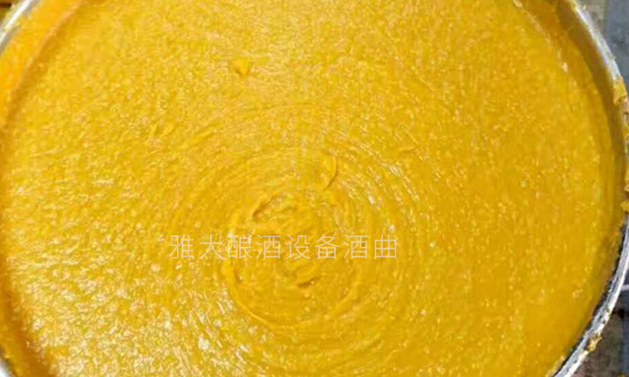 一般的糧食釀酒設(shè)備可以用來做紅薯酒嗎？-02-紅薯釀酒打漿