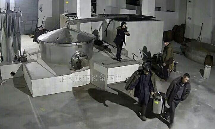 「春節(jié)賣酒攻略」用新工藝釀酒設備做酒，如何打造春節(jié)定制酒？-07