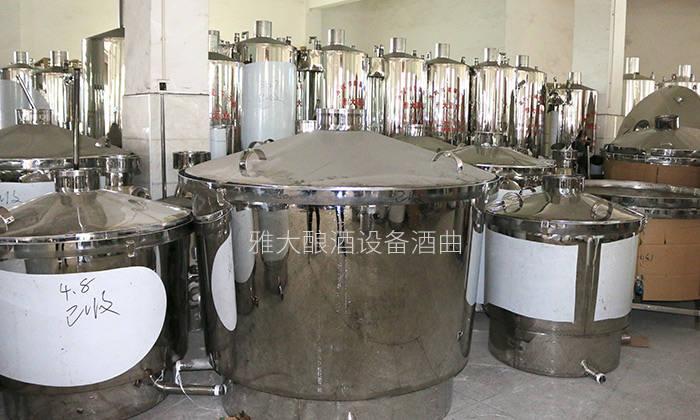 2019想回家辦個酒廠，釀酒設(shè)備價格貴不貴？-05-設(shè)備廠