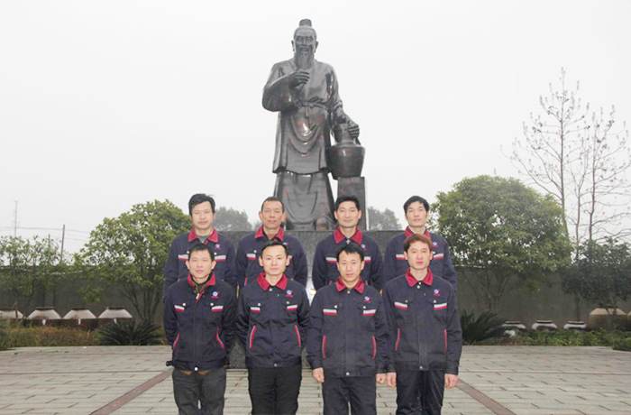 ▲雅大科技不銹鋼設備廠技師團隊合影