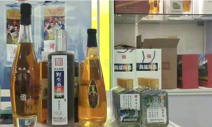 80后夫婦用制酒設備走古法釀酒之路，將小生意做成大事業(yè)！3