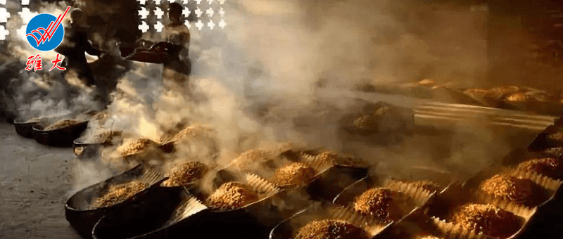 攤晾到適溫，拌酒曲發(fā)酵