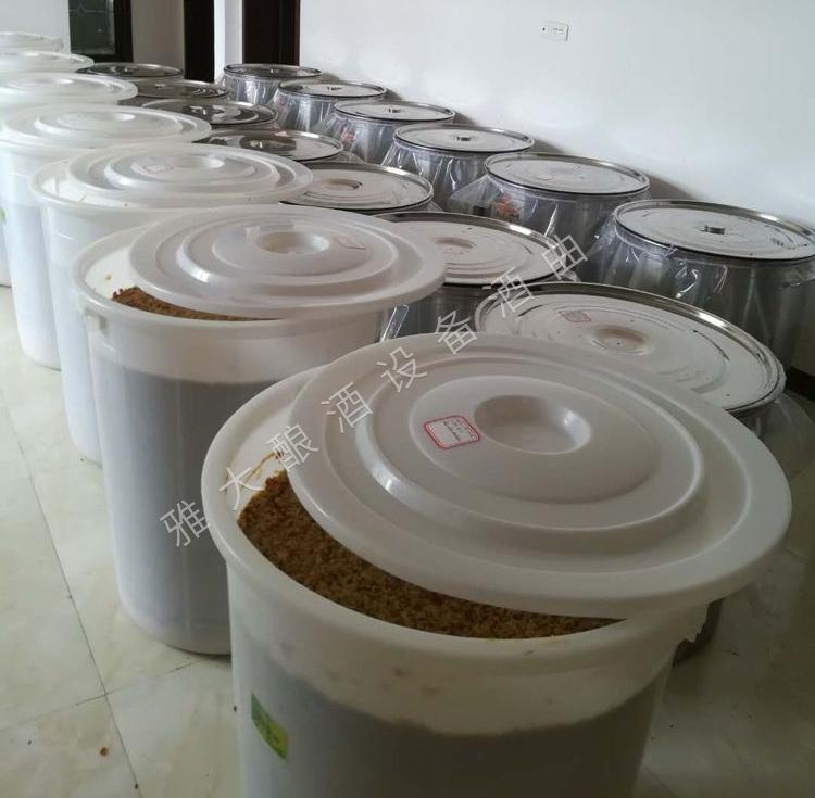 大棗每斤15元不愁賣，為什么張總還要用新型釀酒設(shè)備做紅棗酒？ 10