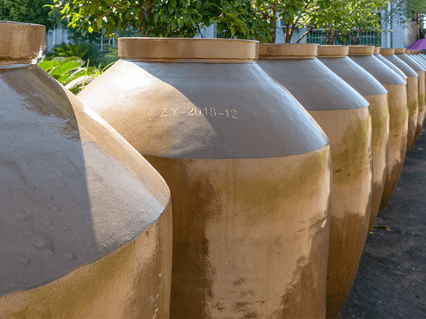 做酒設(shè)備釀酒10年的老師傅告訴你，酒壇這樣洗存的酒才香 5