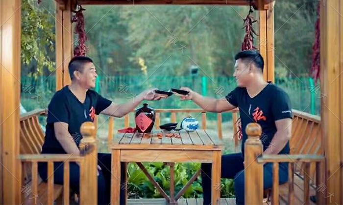 中年男人喝白酒要注意啥？用燒酒設(shè)備做酒的老師傅告訴您答案5